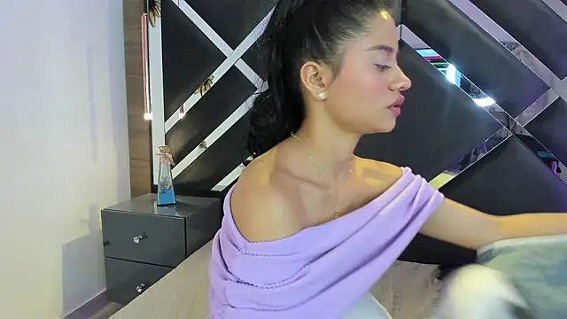 melody  sweet  online show from February 22, 2026, 7:37 pm