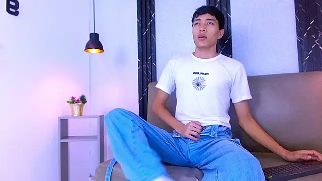 Snapshot of Look_Pirs chatting on January 9, 2026, 3:35 am Look Pirs online show from January 9, 2026, 3:35 am