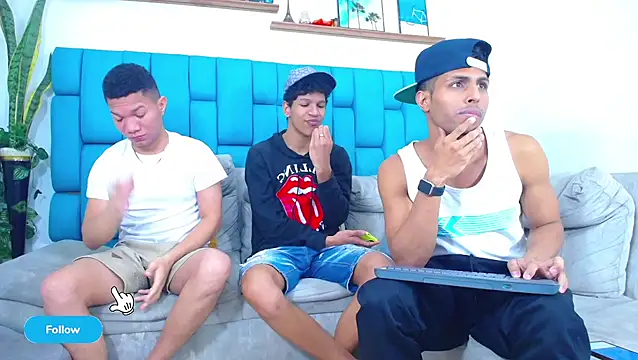 Interracial Snow Bunny online show from March 27, 2026, 8:10 pm