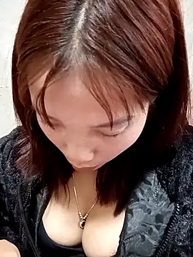 Snapshot of yeutinh00 chatting on February 3, 2026, 2:53 am yeutinh00 online show from February 3, 2026, 2:53 am