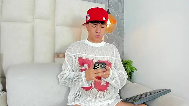 imxxjoel online show from March 29, 2026, 5:09 am