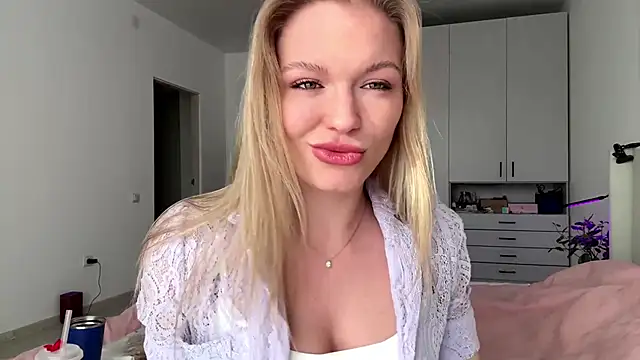 Missfit  online show from January 12, 2026, 9:16 am