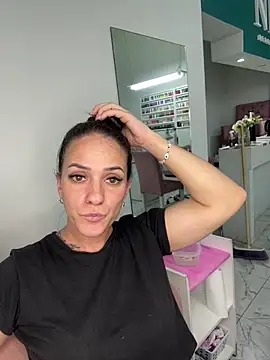 Snapshot of donatella07 chatting on February 24, 2026, 3:57 pm donatella07 online show from February 24, 2026, 3:57 pm