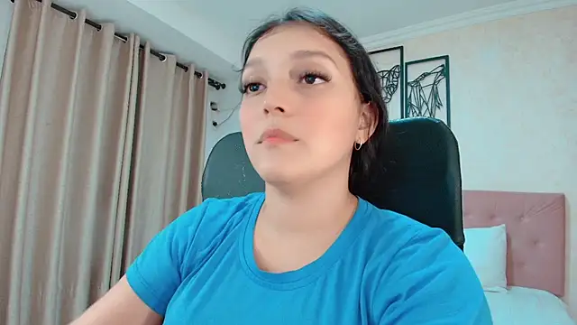 littlemolly walcott online show from July 7, 2026, 11:41 pm