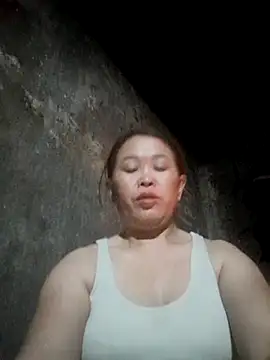 dakota-kis online show from March 29, 2026, 11:34 am