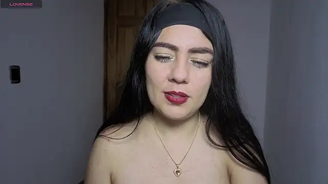 VelourNyx online show from April 19, 2026, 9:54 am