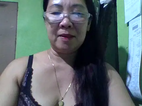 Snapshot of asianbigboobs69 chatting on February 27, 2026, 2:28 pm asianbigboobs69 online show from February 27, 2026, 2:28 pm