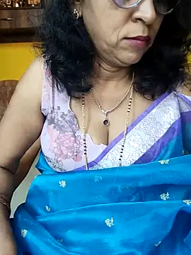 Snapshot of Maya_kannada chatting on May 6, 2026, 5:00 am Maya kannada online show from May 6, 2026, 5:00 am