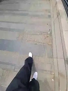 jerryrooh69 online show from April 7, 2026, 8:38 am