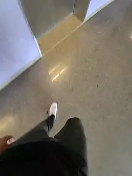 jerryrooh69 online show from April 8, 2026, 8:05 am