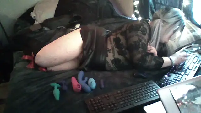 UnpleasantFan156 online show from January 16, 2026, 8:46 pm