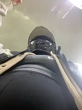 Scarlet auraa online show from April 7, 2026, 11:28 pm