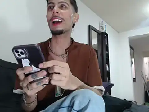 levconnor online show from February 26, 2026, 8:42 pm