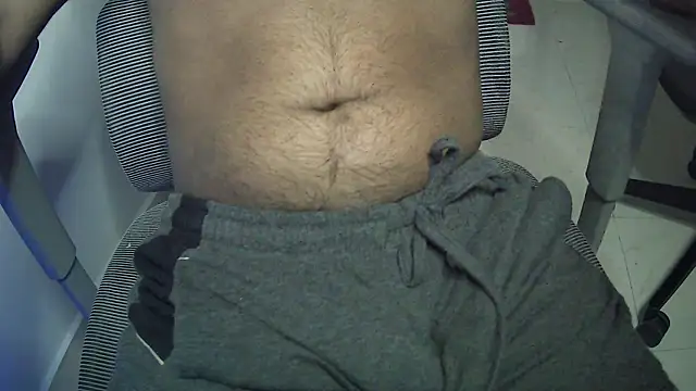 KneelForAlpha online show from January 14, 2026, 6:33 pm