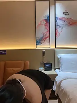 mo-mo-69 online show from April 7, 2026, 10:39 am