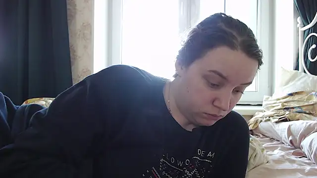 AmazingAllice online show from March 6, 2026, 1:28 pm