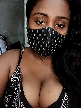 Hotty Nishaa online show from April 15, 2026, 7:40 pm