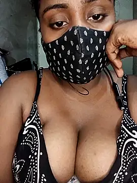 Hotty Nishaa online show from April 15, 2026, 7:58 pm