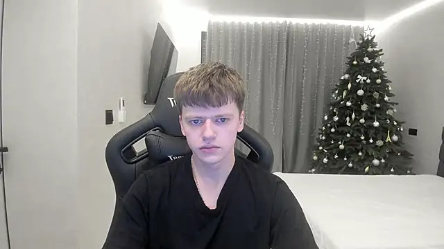 Snapshot of bonekoambalabu chatting on February 6, 2026, 3:35 am bonekoambalabu online show from February 6, 2026, 3:35 am