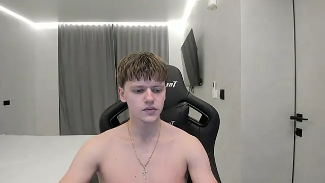 Snapshot of bonekoambalabu chatting on March 31, 2026, 10:56 pm bonekoambalabu online show from March 31, 2026, 10:56 pm