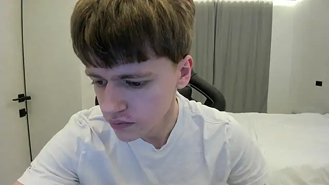 Snapshot of bonekoambalabu chatting on March 27, 2026, 9:49 pm bonekoambalabu online show from March 27, 2026, 9:49 pm