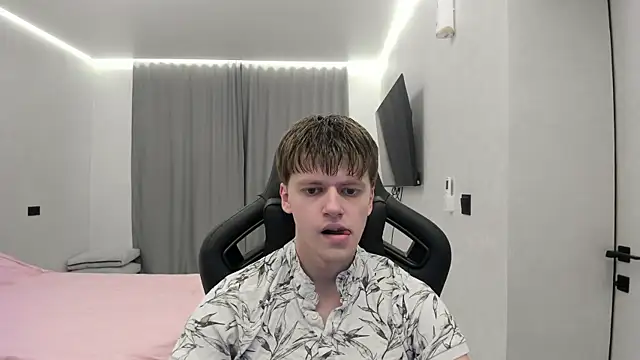 Snapshot of bonekoambalabu chatting on April 4, 2026, 7:31 pm bonekoambalabu online show from April 4, 2026, 7:31 pm