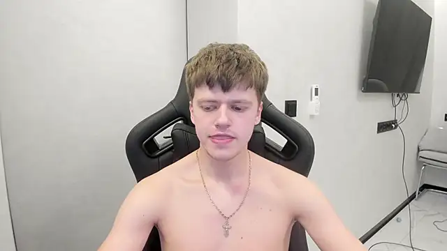 Snapshot of bonekoambalabu chatting on February 11, 2026, 2:28 pm bonekoambalabu online show from February 11, 2026, 2:28 pm