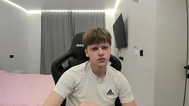 Snapshot of bonekoambalabu chatting on April 12, 2026, 6:22 pm bonekoambalabu online show from April 12, 2026, 6:22 pm