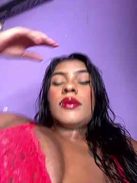 Snapshot of Lunnnaa777 chatting on January 13, 2026, 12:53 pm Lunnnaa777 online show from January 13, 2026, 12:53 pm