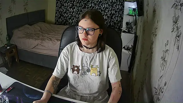 Snapshot of Withbeautyeyes chatting on January 13, 2026, 2:10 pm Withbeautyeyes online show from January 13, 2026, 2:10 pm