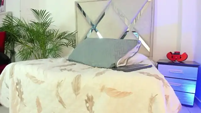 Liam saint online show from March 31, 2026, 1:02 pm