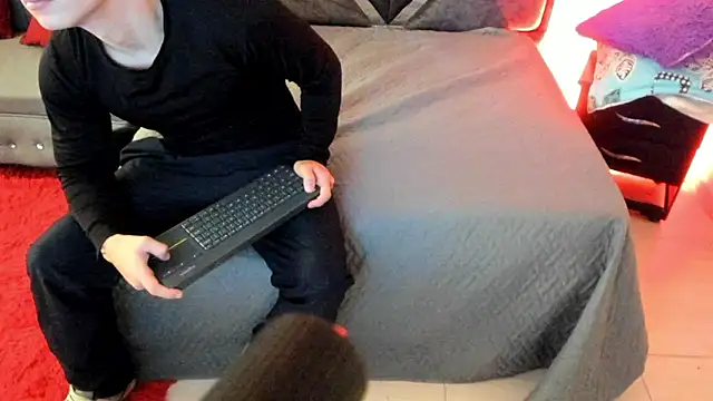 Liam saint online show from January 14, 2026, 12:09 pm