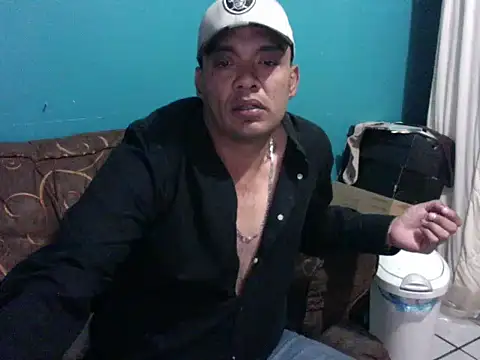 latinomoreno95 online show from February 28, 2026, 3:55 pm