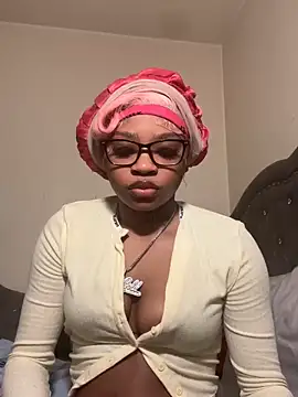 Snapshot of cumforyannna chatting on May 22, 2026, 9:24 pm cumforyannna online show from May 22, 2026, 9:24 pm
