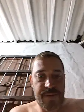 Johnnyhotlatmale online show from January 7, 2026, 1:32 am