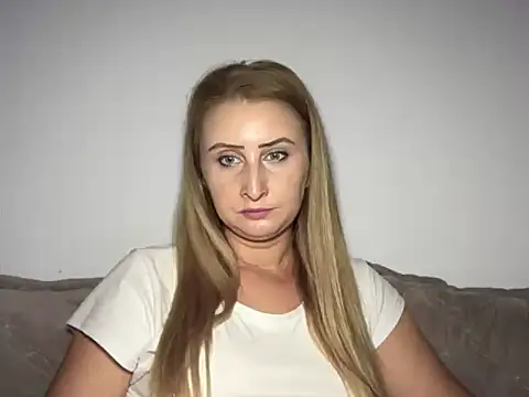 stephany333 online show from July 4, 2026, 11:16 am