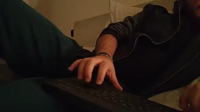 Reb born89 online show from January 14, 2026, 5:27 pm