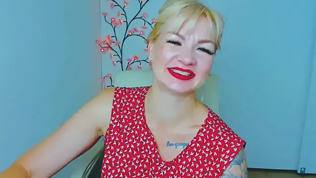 Snapshot of Madonna_Fire chatting on June 28, 2026, 6:09 am Madonna Fire online show from June 28, 2026, 6:09 am