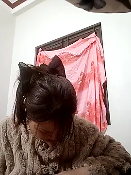 kira0021 online show from February 2, 2026, 11:53 am