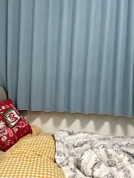 Aweiwei558 online show from January 11, 2026, 1:18 pm