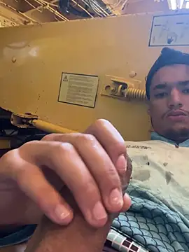 Snapshot of MorenodX01 chatting on January 12, 2026, 11:39 am MorenodX01 online show from January 12, 2026, 11:39 am