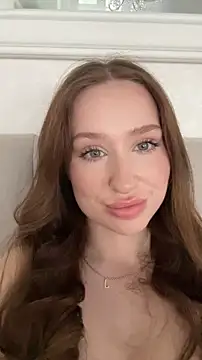 cuteeyesbaby online show from April 10, 2026, 9:49 am