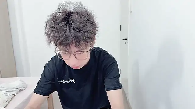 afahyu online show from February 27, 2026, 2:12 am