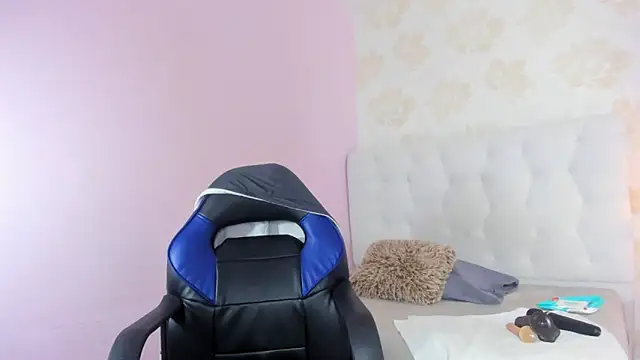 JOLIEBENSON1 online show from February 11, 2026, 2:44 am