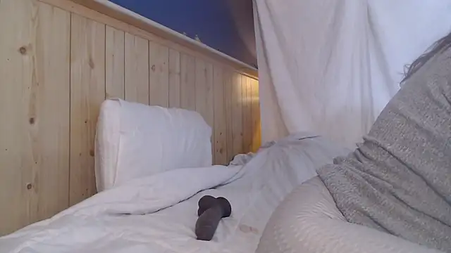 saraswirls69xh online show from March 11, 2026, 4:23 pm