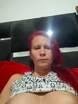 Snapshot of cintia_love chatting on April 28, 2026, 10:25 pm cintia love online show from April 28, 2026, 10:25 pm