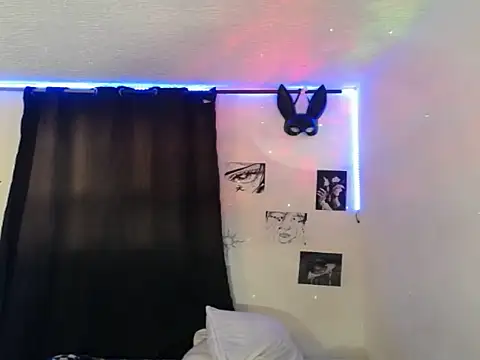 Snapshot of YourSecretCraving chatting on February 5, 2026, 4:41 am YourSecretCraving online show from February 5, 2026, 4:41 am