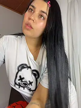 sophyy white online show from July 1, 2026, 5:30 am