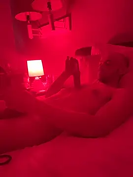 Snapshot of cloudyplay661 chatting on February 8, 2026, 4:37 pm cloudyplay661 online show from February 8, 2026, 4:37 pm