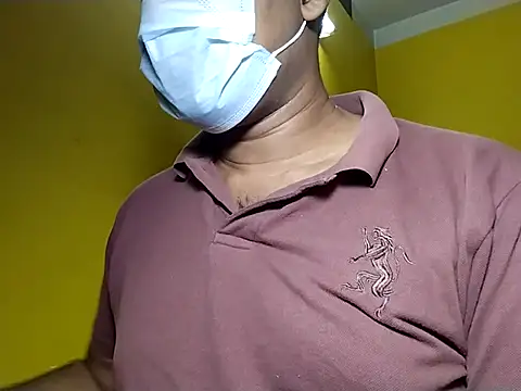 Snapshot of Lucky___05 chatting on February 17, 2026, 6:11 am Lucky 05 online show from February 17, 2026, 6:11 am